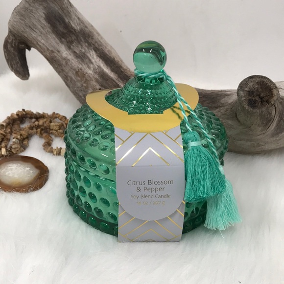 House of Harlow 1960 Citrus Blossum & Pepper Soy Blend 3 Wick Candle 14 oz - Picture 1 of 5